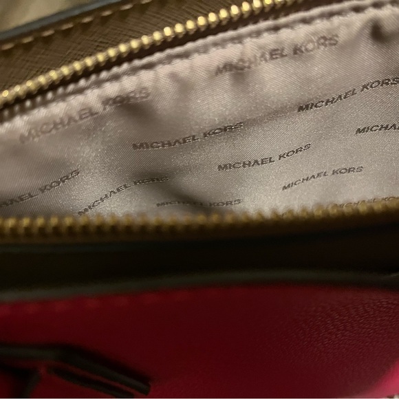 NWOT MICHAEL KORS MERCER WITH STRAP - Picture 3 of 12